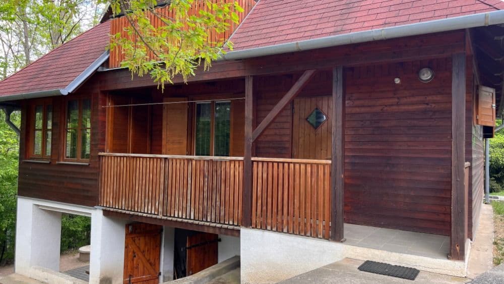 Chata u Vranovské přehrady, Oslnovice 16