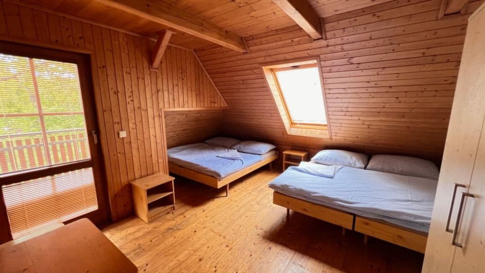 Chata u Vranovské přehrady, Oslnovice 32