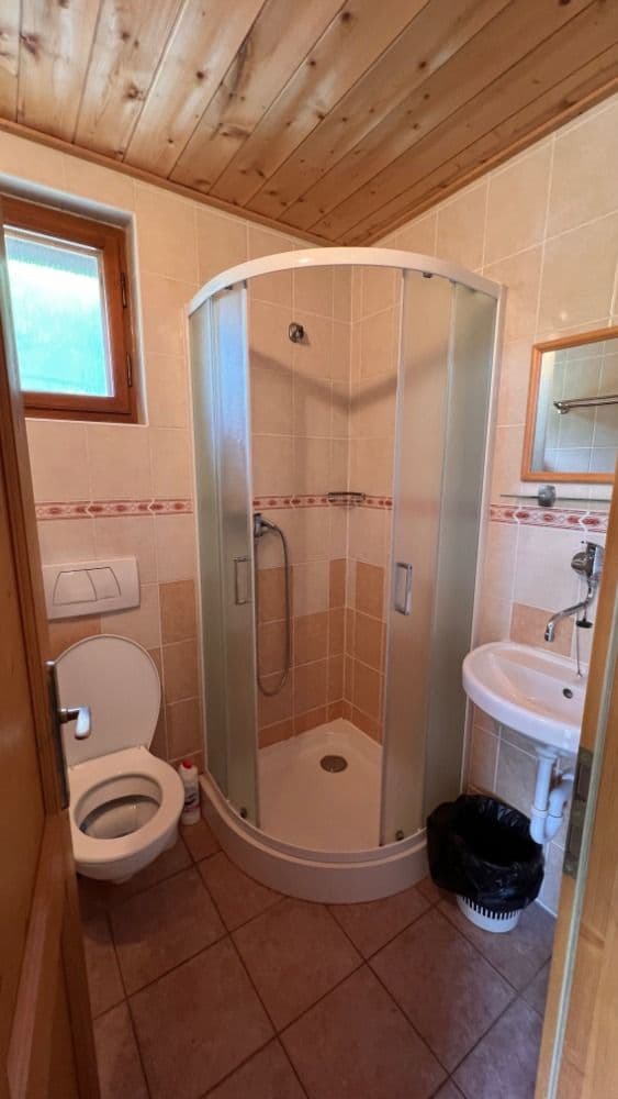 Chata u Vranovské přehrady, Oslnovice 36