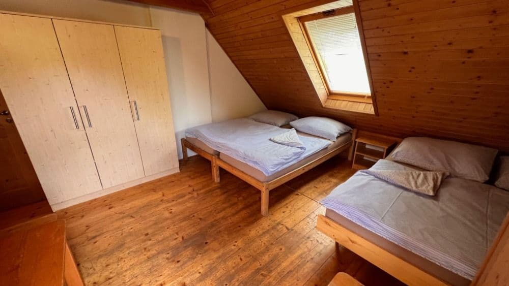 Chata u Vranovské přehrady, Oslnovice 46