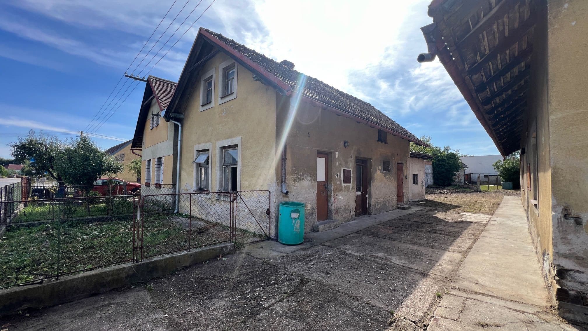 Rodinný dům 5+kk se zahradou, Břehy 6