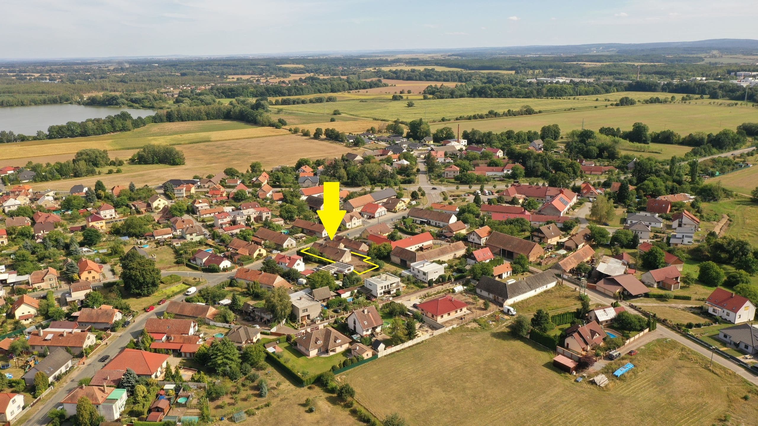 Rodinný dům 5+kk se zahradou, Břehy 23