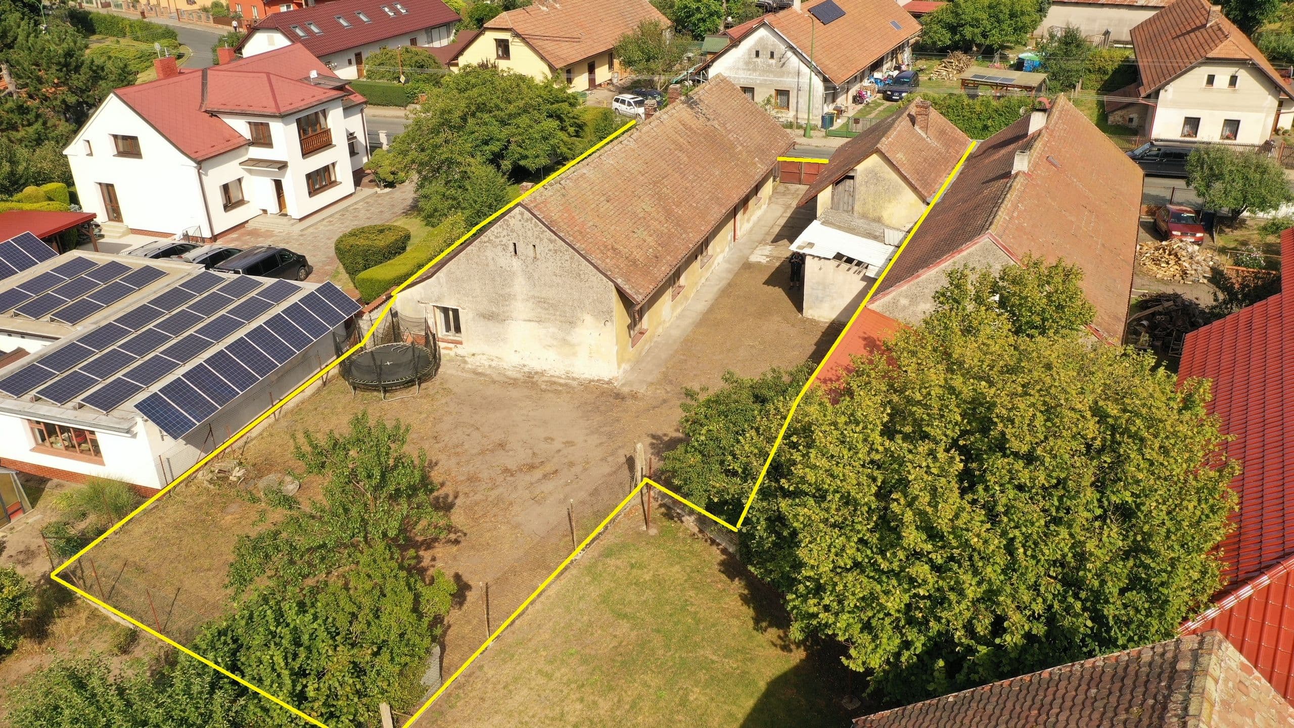 Rodinný dům 5+kk se zahradou, Břehy 3